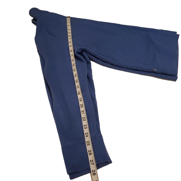 Eddie Bauer Women's Large Blue 1/2 Zip Sweatshirt - Picture 5 of 9